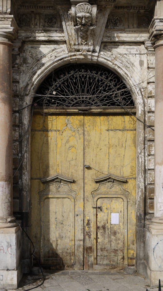 door yellow